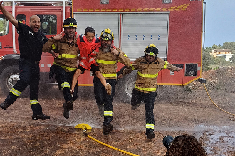 Calendari Bombers amb Causa 2024 a Begues.