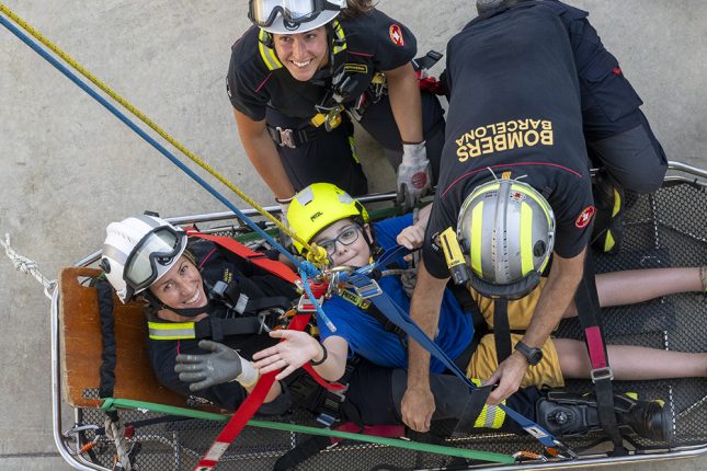 Calendari Bombers Amb Causa 2024 - Abril - Barcelona (c) Lídia Larrosa