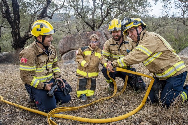 Calendari Bombers Amb Causa 2024 - Desembre - La Jonquera (c) Josep Ribas