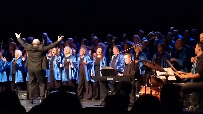 Concert de Gospel per Bombers Amb Causa